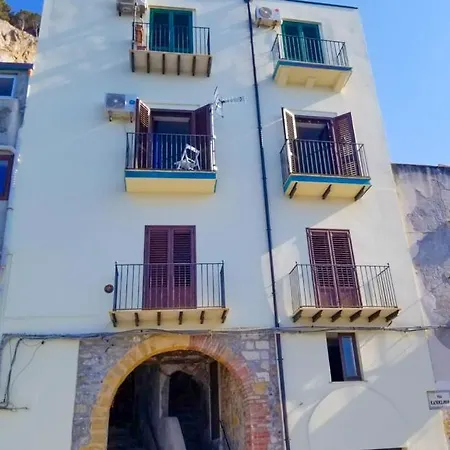 Appartamento Tra La Rocca E Il Mare Di *