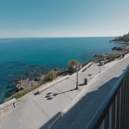 Appartamento Tra La Rocca E Il Mare Di