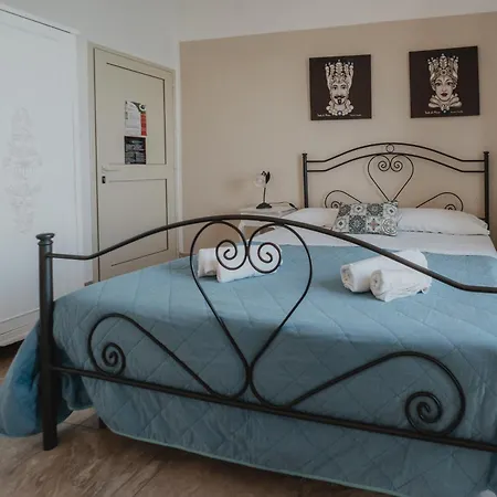 Appartement Tra La Rocca E Il Mare Di